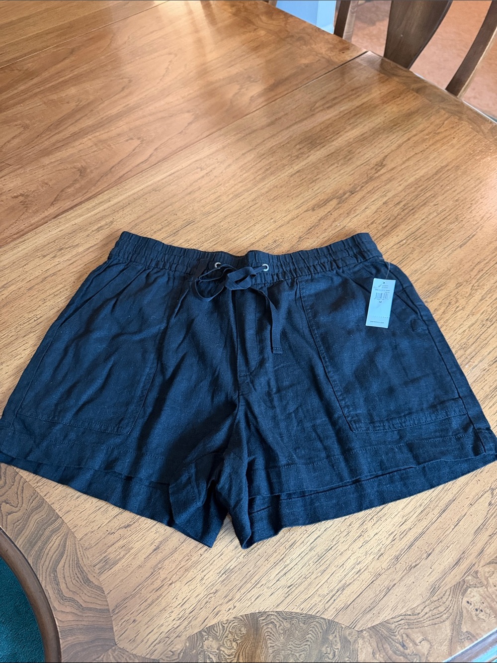 Women’s GAP Linen Black Drawstring Shorts•Size Women’s Medium•New with Tags